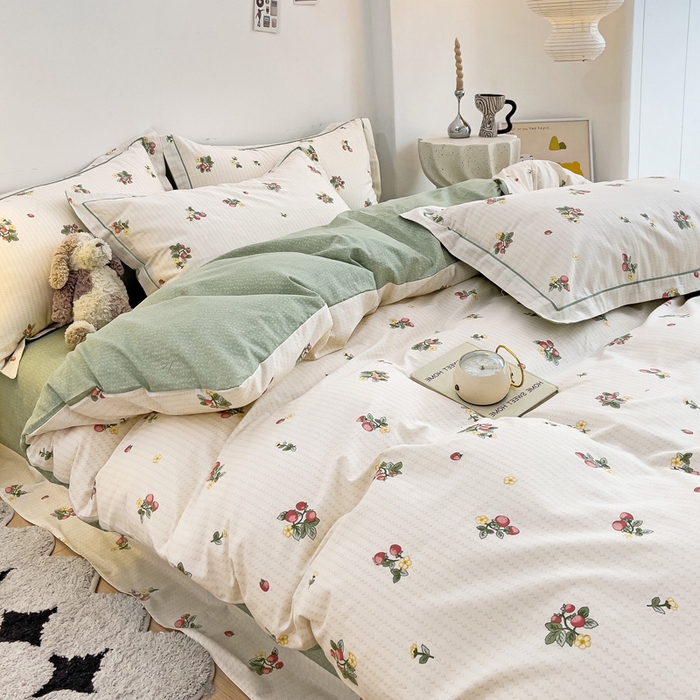 91家纺网 家纺一手货源 找家纺 云锦家居 2024新款13070纯棉印花吊边款一字绣四件套 盛夏果实