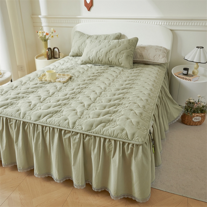 91家纺网 家纺一手货源 找家纺 3C 2024新款玫瑰全棉水洗棉大豆夹棉床裙 抹茶绿