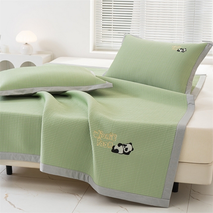 91家纺网 家纺一手货源 找家纺 （总）春晓 2024新款高分子pe华夫格熊猫刺绣凉感软席