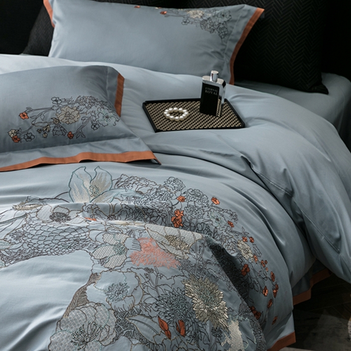 91家纺网 家纺一手货源 找家纺 云胡 2024新款50s双股长绒棉 精工刺绣 宽边工艺四件套 马德里-蓝