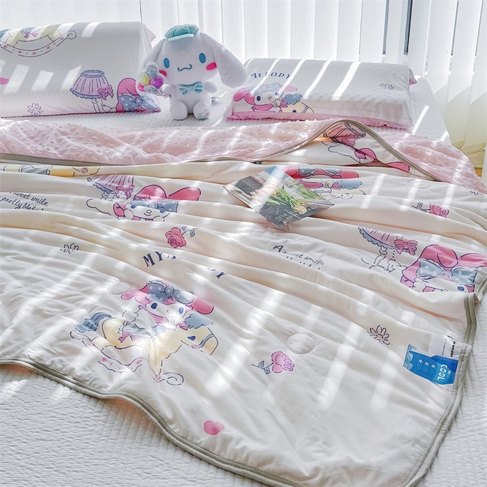 91家纺网 家纺一手货源 找家纺 米米儿家纺 2024新款A类针织棉凉豆豆夏被夏凉被空调被-三丽鸥系列 木马-美乐蒂