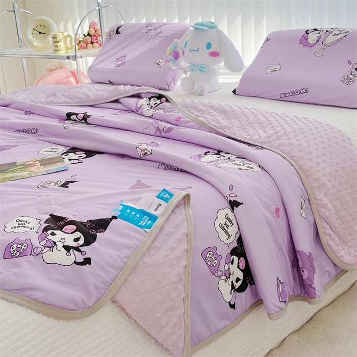 91家纺网 家纺一手货源 找家纺 米米儿家纺 2024新款A类针织棉凉豆豆夏被夏凉被空调被-三丽鸥系列 紫色库洛米