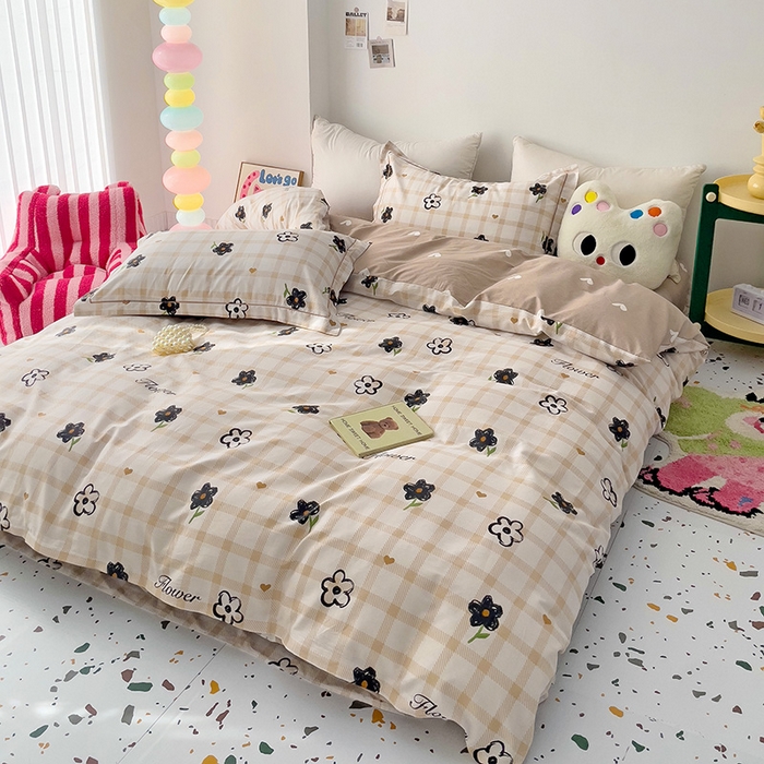 91家纺网 家纺一手货源 找家纺 云锦家居 2024新款13070纯棉印花吊边款一字绣四件套 淡若纷芳