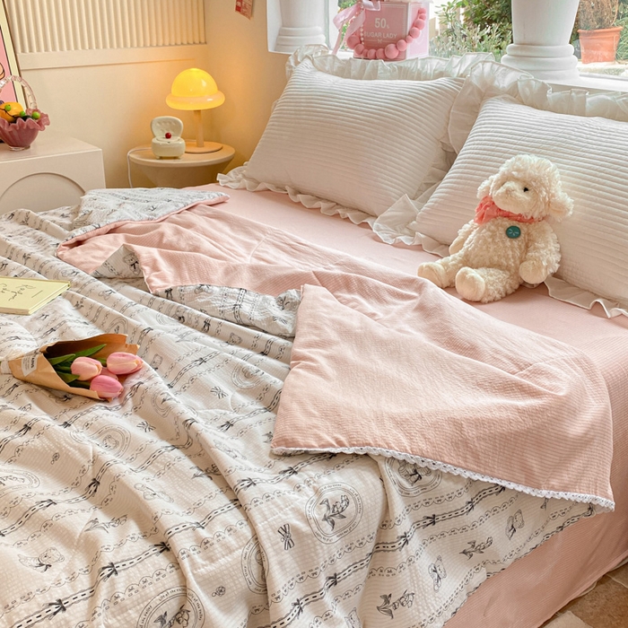 91家纺网 家纺一手货源 找家纺 慕澄家纺 2024新款时尚印花泡泡棉花边夏被夏凉被空调被 夏被-英伦熊