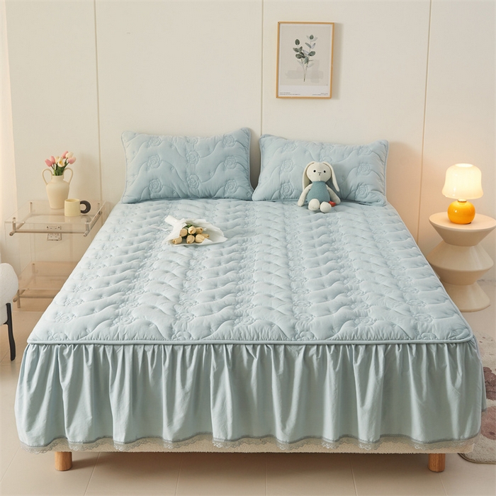 91家纺网 家纺一手货源 找家纺 3C 2024新款全棉水洗棉大豆夹棉床裙式床笠 婴儿蓝