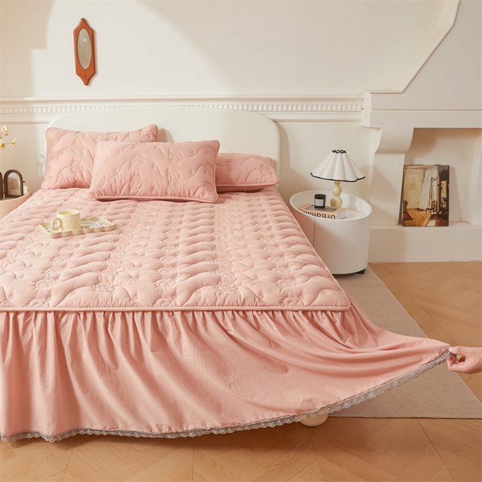 91家纺网 家纺一手货源 找家纺 3C 2024新款玫瑰全棉水洗棉大豆夹棉床裙 轻柔粉