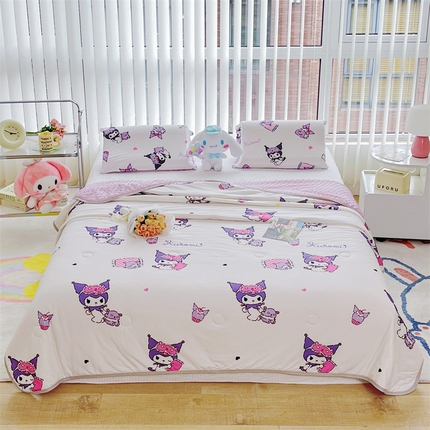 91家纺网 家纺一手货源 找家纺 米米儿家纺 2024新款A类针织棉凉豆豆夏被夏凉被空调被-三丽鸥系列 搞怪库洛米