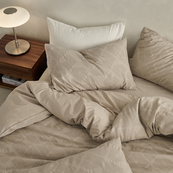 91家纺网 家纺一手货源 找家纺 宜代光年 2024新款60s水洗棉提花系列 卡曼