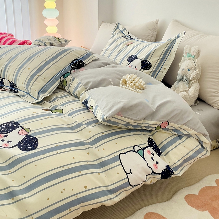 91家纺网 家纺一手货源 找家纺 云锦家居 2024新款13070纯棉印花吊边款一字绣四件套 条纹狗狗