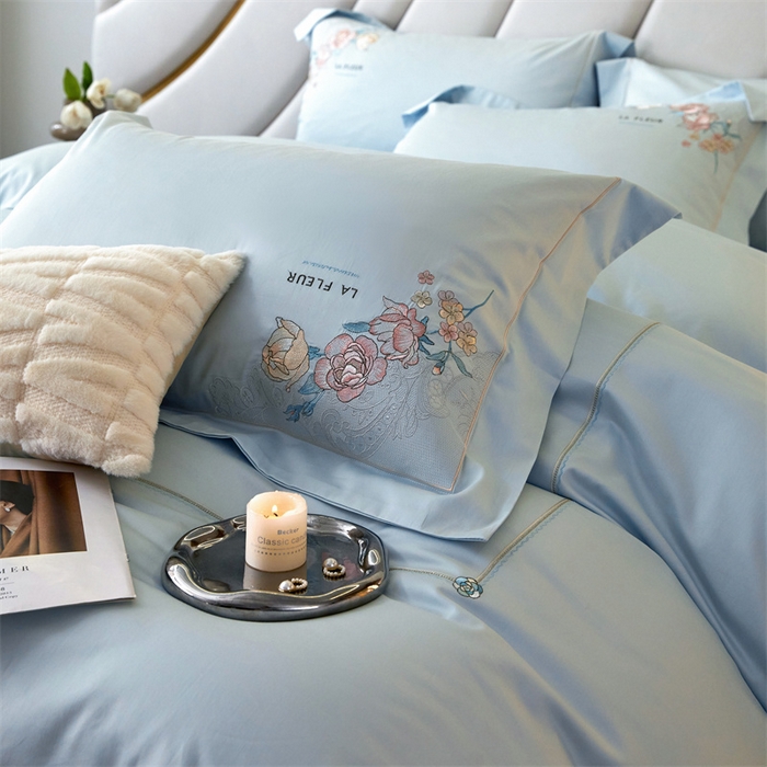 91家纺网 家纺一手货源 找家纺 宏羽纺2024新款高支高密全棉刺绣四件套-艾伦系列 艾伦 西子蓝