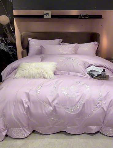 91家纺网 家纺一手货源 找家纺 宏羽纺家纺 2024新款高支高密全棉绣花工艺四件套-怡悦 怡悦 海葵紫