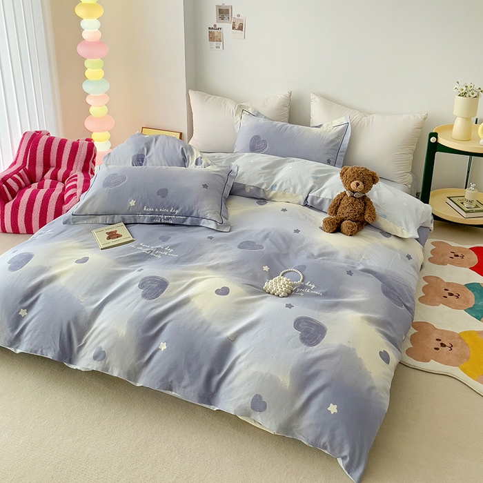 91家纺网 家纺一手货源 找家纺 云锦家居 2024新款13070纯棉印花吊边款一字绣四件套 恋恋情节