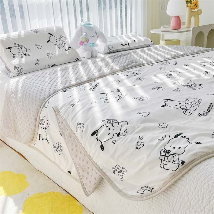 91家纺网 家纺一手货源 找家纺 米米儿家纺 2024新款A类针织棉凉豆豆夏被夏凉被空调被-三丽鸥系列 黑白-帕恰狗