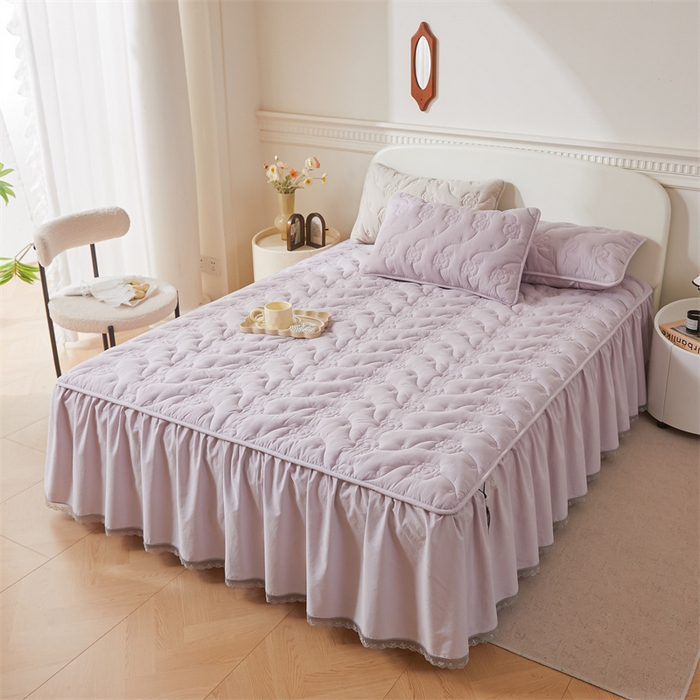 91家纺网 家纺一手货源 找家纺 3C 2024新款玫瑰全棉水洗棉大豆夹棉床裙 优雅紫