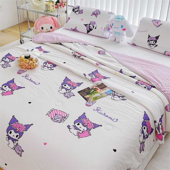 91家纺网 家纺一手货源 找家纺 米米儿家纺 2024新款A类针织棉凉豆豆夏被夏凉被空调被-三丽鸥系列 搞怪库洛米