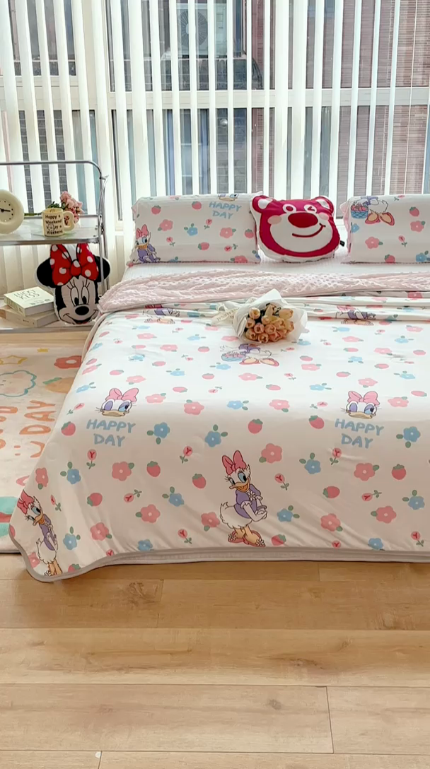 91家纺网 家纺一手货源 找家纺 2024新款A类针织棉凉豆豆夏被夏凉被空调被-迪士尼系列 黛西