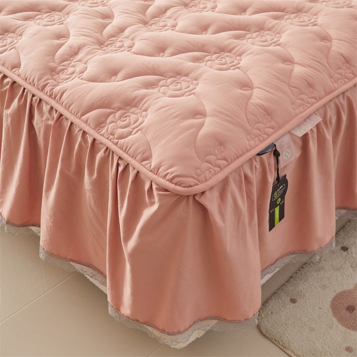 91家纺网 家纺一手货源 找家纺 3C 2024新款全棉水洗棉大豆夹棉床裙式床笠 轻柔粉