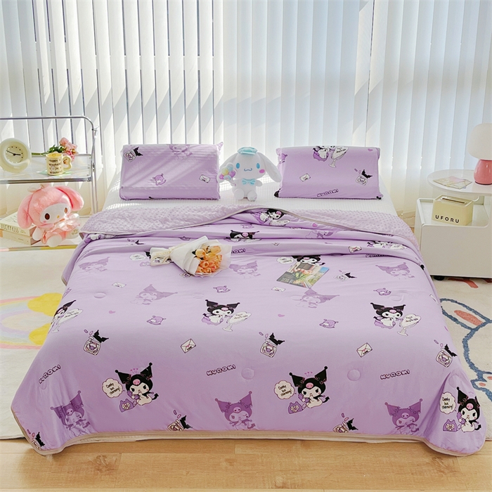 91家纺网 家纺一手货源 找家纺 米米儿家纺 2024新款A类针织棉凉豆豆夏被夏凉被空调被-三丽鸥系列 紫色库洛米