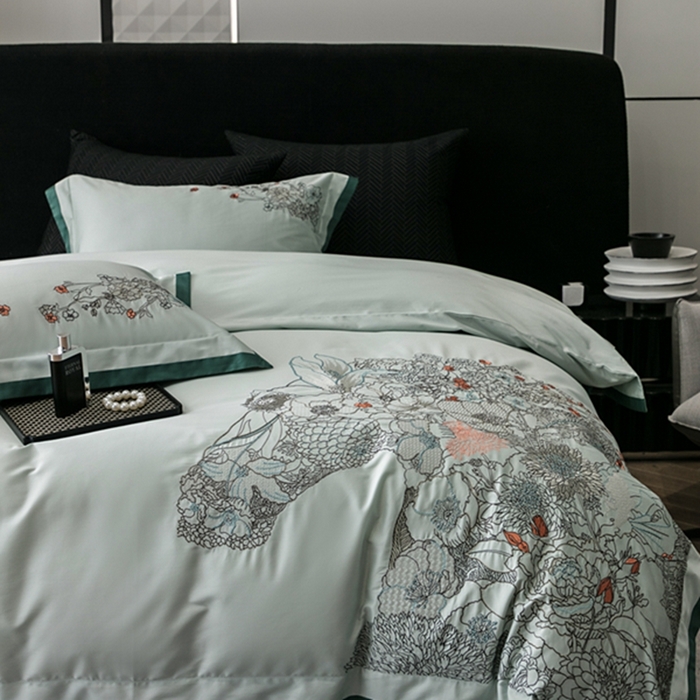 91家纺网 家纺一手货源 找家纺 云胡 2024新款50s双股长绒棉 精工刺绣 宽边工艺四件套 马德里-绿