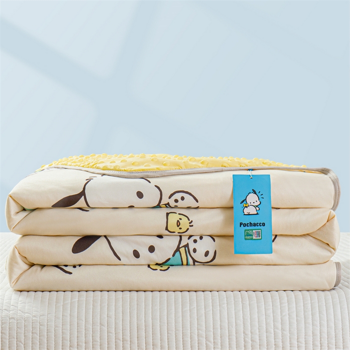 91家纺网 家纺一手货源 找家纺 米米儿家纺 2024新款A类针织棉凉豆豆夏被夏凉被空调被-三丽鸥系列 可爱帕恰狗-黄