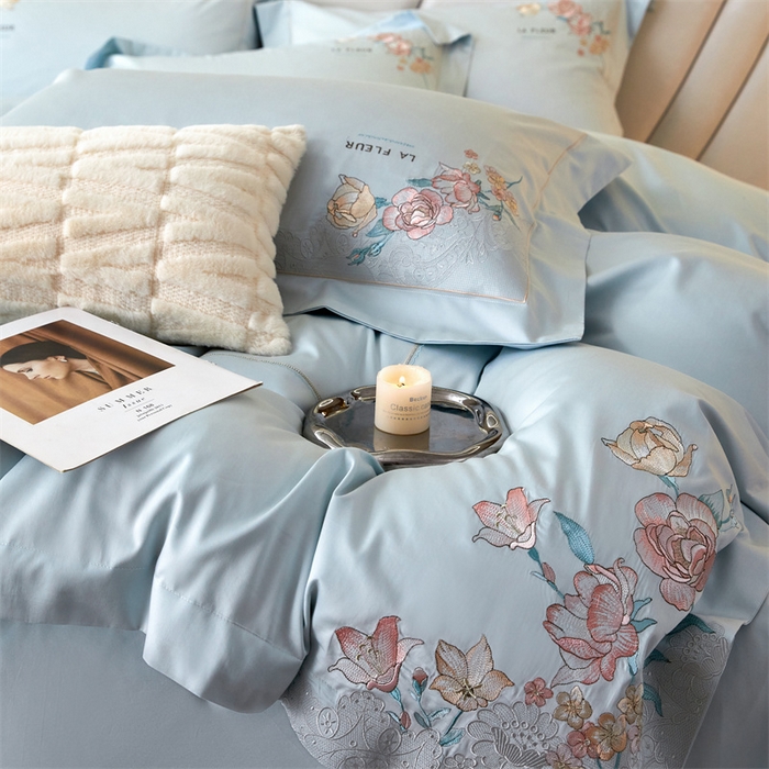 91家纺网 家纺一手货源 找家纺 宏羽纺2024新款高支高密全棉刺绣四件套-艾伦系列 艾伦 西子蓝