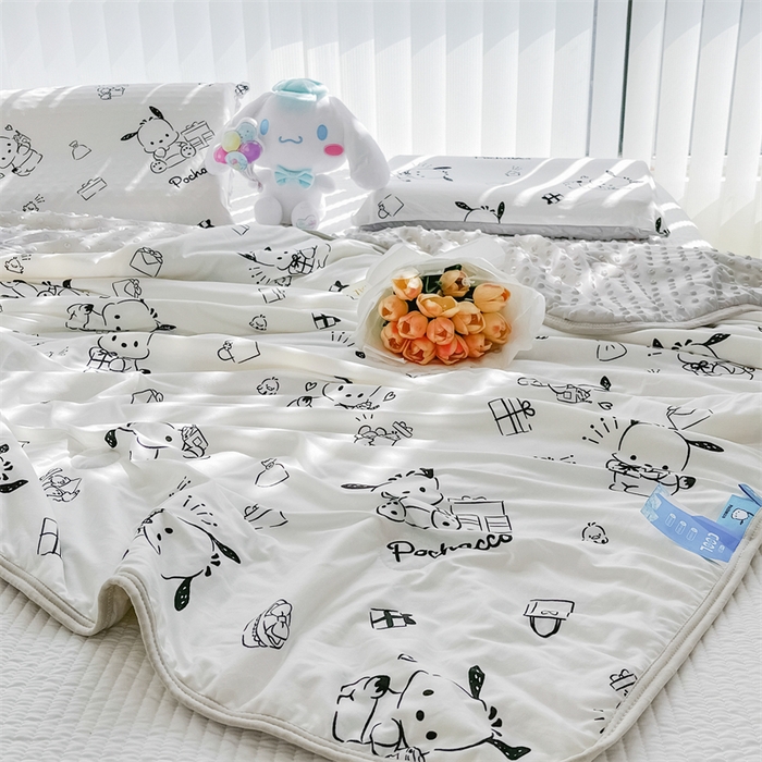 91家纺网 家纺一手货源 找家纺 米米儿家纺 2024新款A类针织棉凉豆豆夏被夏凉被空调被-三丽鸥系列 黑白-帕恰狗