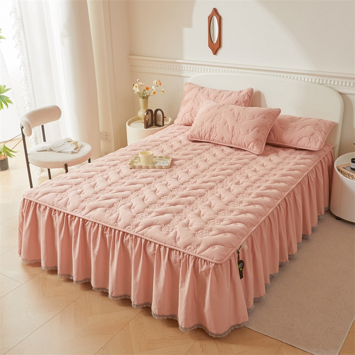 91家纺网 家纺一手货源 找家纺 3C 2024新款玫瑰全棉水洗棉大豆夹棉床裙 轻柔粉