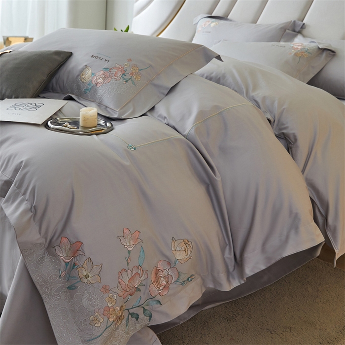 91家纺网 家纺一手货源 找家纺 宏羽纺2024新款高支高密全棉刺绣四件套-艾伦系列 艾伦 银月光