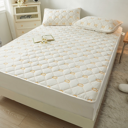 91家纺网 家纺一手货源 找家纺 （总）3C 2024新款全棉抗菌抑菌云朵刺绣床笠