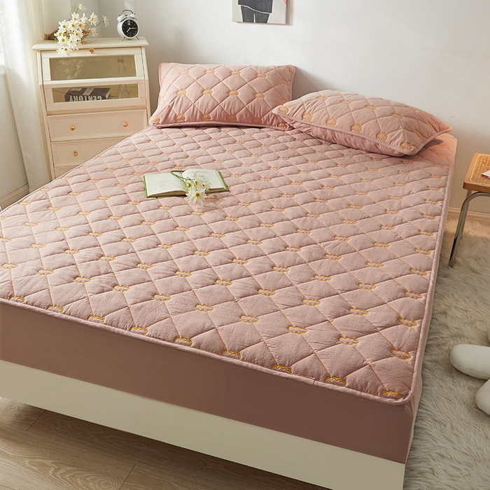 91家纺网 家纺一手货源 找家纺 3C 2024新款全棉抗菌抑菌云朵刺绣床笠 浅豆沙