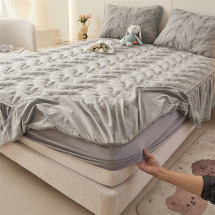 91家纺网 家纺一手货源 找家纺 3C 2024新款玫瑰水洗棉床裙式床笠 夜光灰