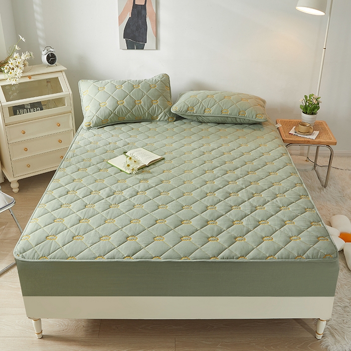 91家纺网 家纺一手货源 找家纺 3C 2024新款全棉抗菌抑菌云朵刺绣床笠 抹茶绿