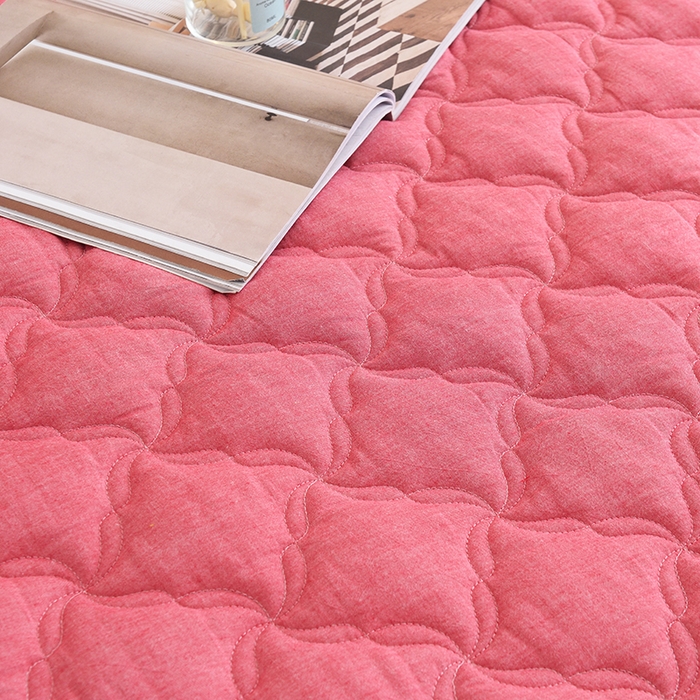 91家纺网 家纺一手货源 找家纺 3C 2024新款风车抗菌水洗棉床裙  红豆沙