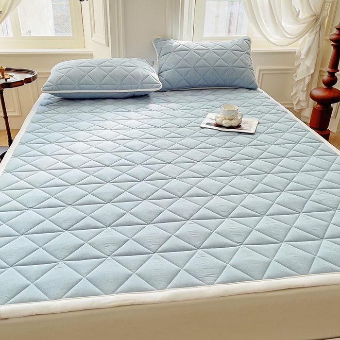 91家纺网 家纺一手货源 找家纺 3C 2024新款全棉夹棉大豆床护垫 洁净蓝