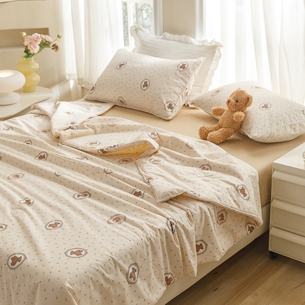 优被业 2025新款全棉13372大豆夏被四件套小碎花系列 梦露熊