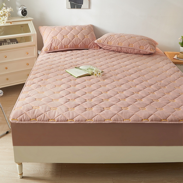 91家纺网 家纺一手货源 找家纺 3C 2024新款全棉抗菌抑菌云朵刺绣床笠 浅豆沙