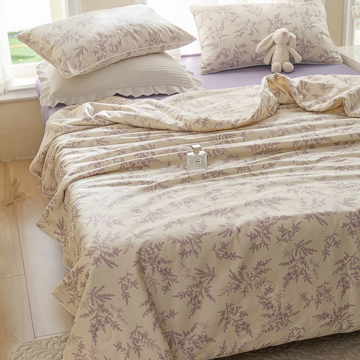 91家纺网 家纺一手货源 找家纺 优被业 2025新款全棉13372大豆夏被四件套小碎花系列 妙影