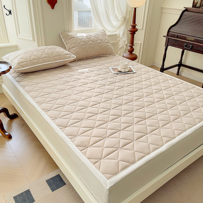 91家纺网 家纺一手货源 找家纺 3C 2024新款全棉夹棉大豆床护垫 浅驼