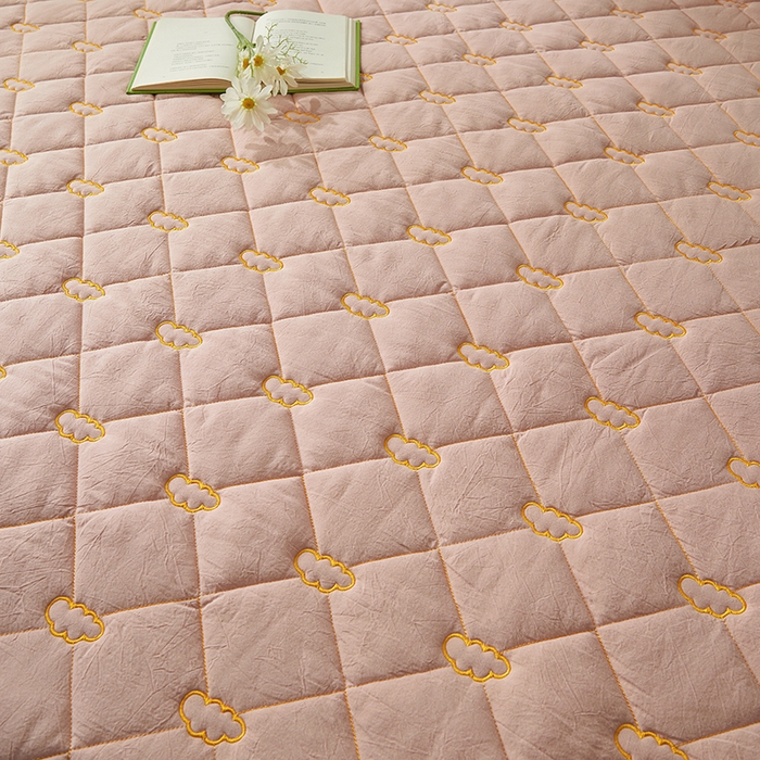 91家纺网 家纺一手货源 找家纺 3C 2024新款全棉抗菌抑菌云朵刺绣床笠 浅豆沙