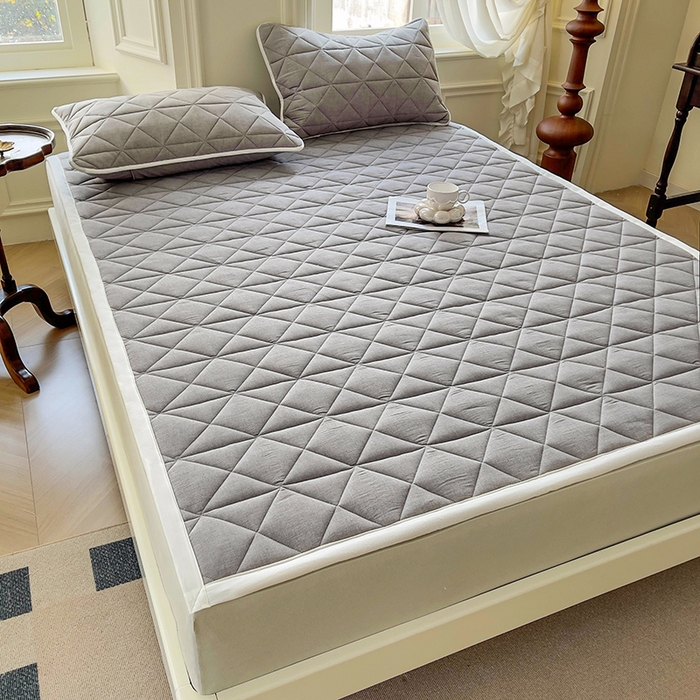 91家纺网 家纺一手货源 找家纺 3C 2024新款全棉夹棉大豆床护垫 烟灰