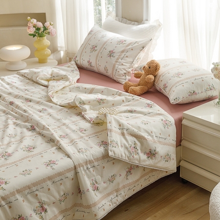 优被业 2025新款全棉13372大豆夏被四件套小碎花系列 浅夏