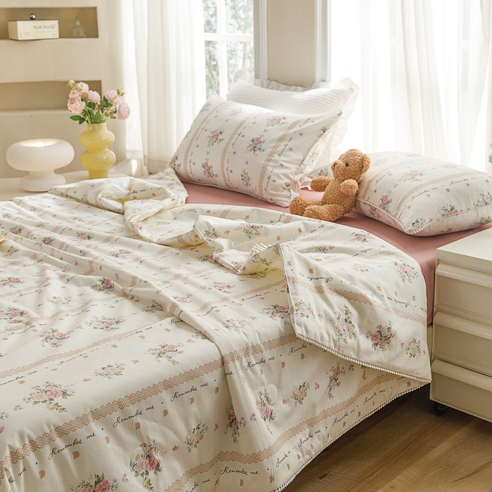 91家纺网 家纺一手货源 找家纺 优被业 2025新款全棉13372大豆夏被四件套小碎花系列 浅夏