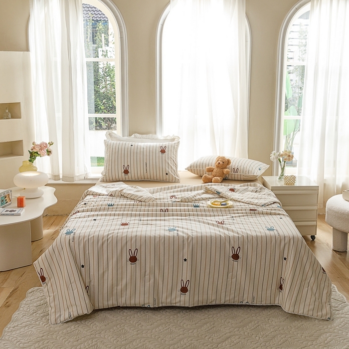 91家纺网 家纺一手货源 找家纺 优被业 2025新款全棉13372大豆夏被四件套小碎花系列 比菲兔