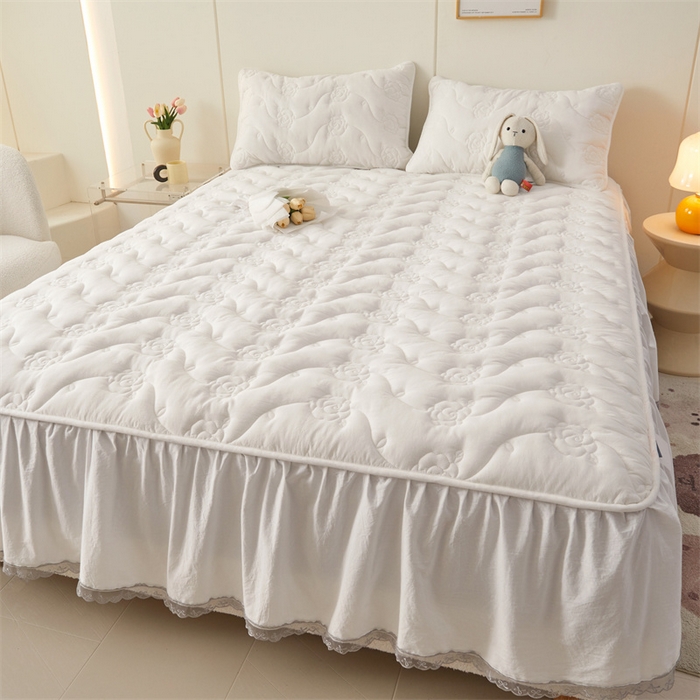 91家纺网 家纺一手货源 找家纺 3C 2024新款玫瑰水洗棉床裙式床笠 奶昔白