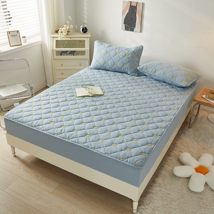 91家纺网 家纺一手货源 找家纺 3C 2024新款全棉抗菌抑菌云朵刺绣床笠 浅蓝