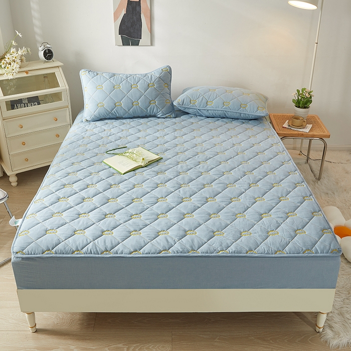 91家纺网 家纺一手货源 找家纺 3C 2024新款全棉抗菌抑菌云朵刺绣床笠 浅蓝