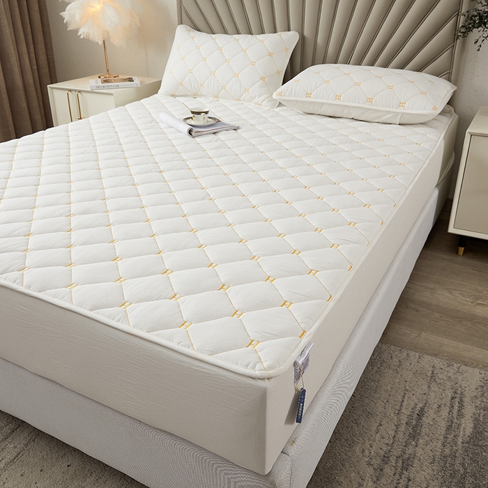 91家纺网 家纺一手货源 找家纺 3C 2024新款H标刺绣床笠 珍珠白