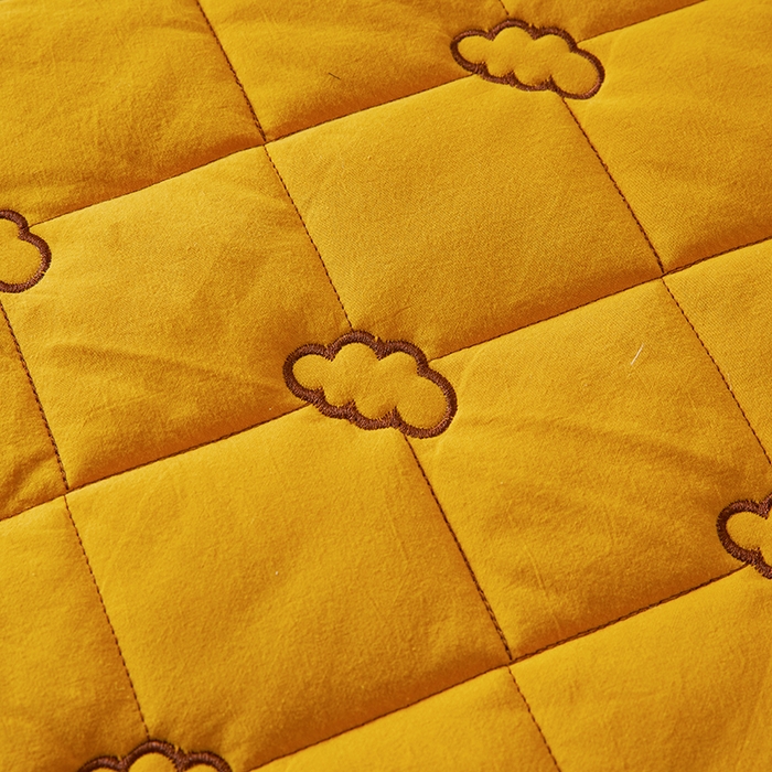 91家纺网 家纺一手货源 找家纺 3C 2024新款全棉抗菌抑菌云朵刺绣床笠 柠檬黄