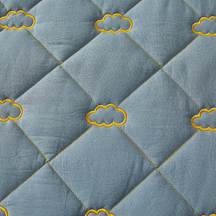 91家纺网 家纺一手货源 找家纺 3C 2024新款全棉抗菌抑菌云朵刺绣床笠 烟灰