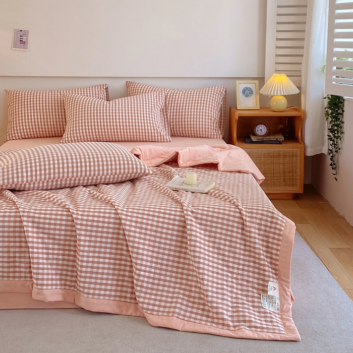 91家纺网 家纺一手货源 找家纺 莱宁 2024新款a类里外全棉色织水洗棉棉花夏被 粉小格